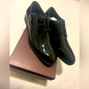Johnston&Murphy black patent leather Brand new